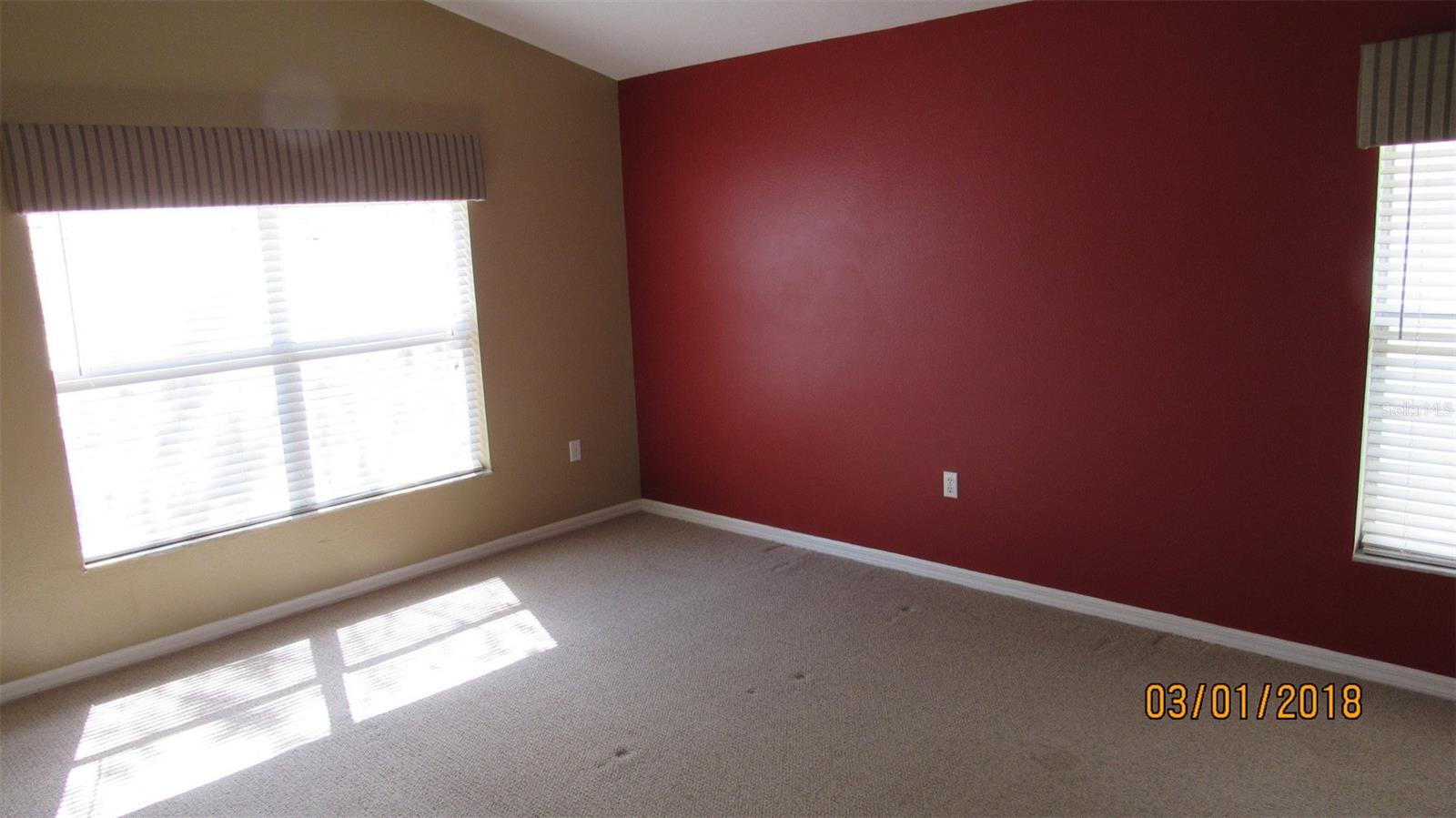 Image 2 of 9 For 185 Thornbury Drive