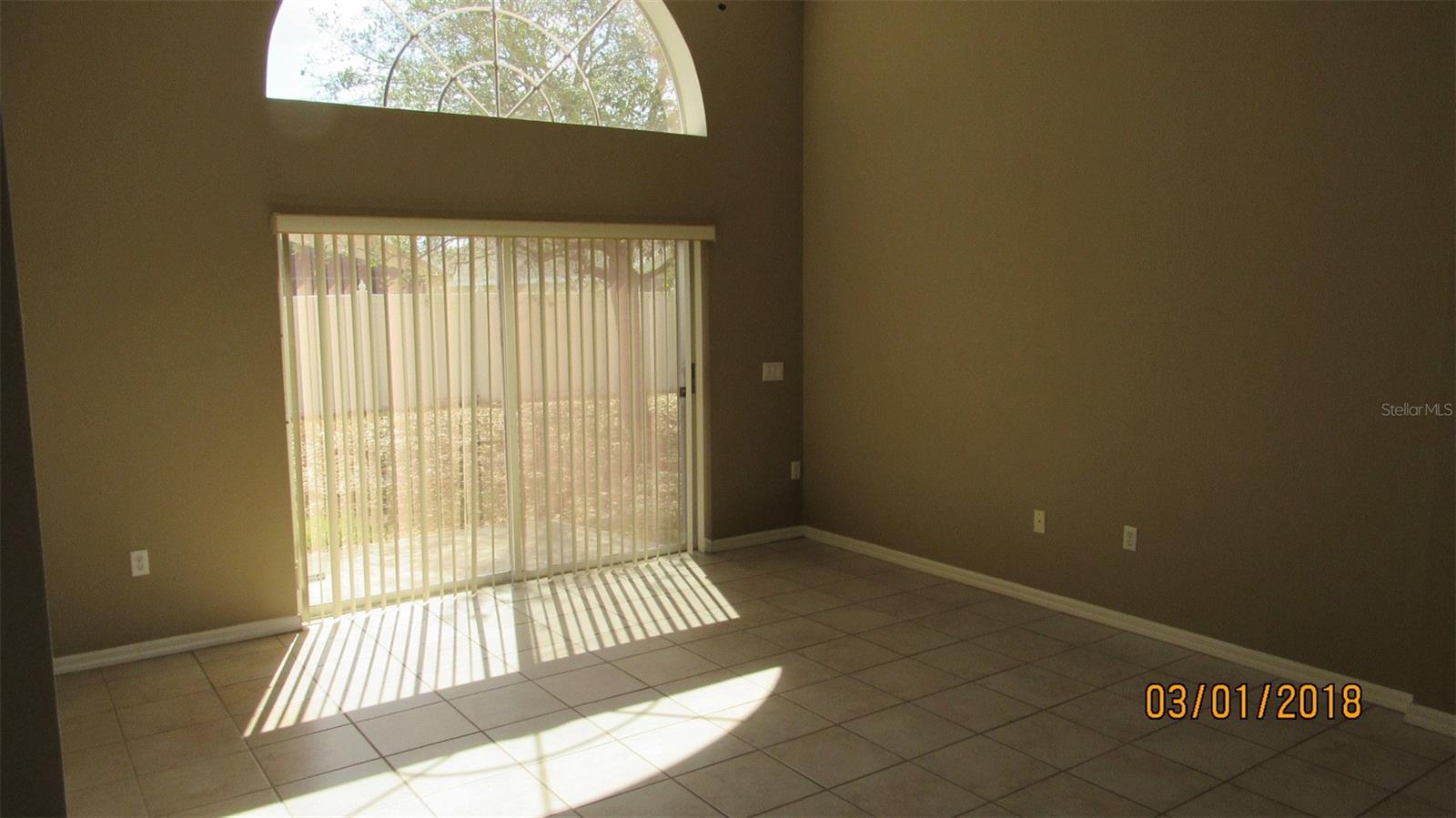 Image 5 of 9 For 185 Thornbury Drive