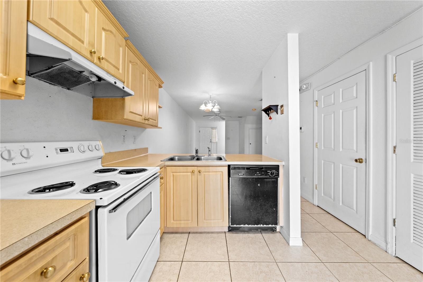 Image 11 of 31 For 3078 Shingle Creek Court