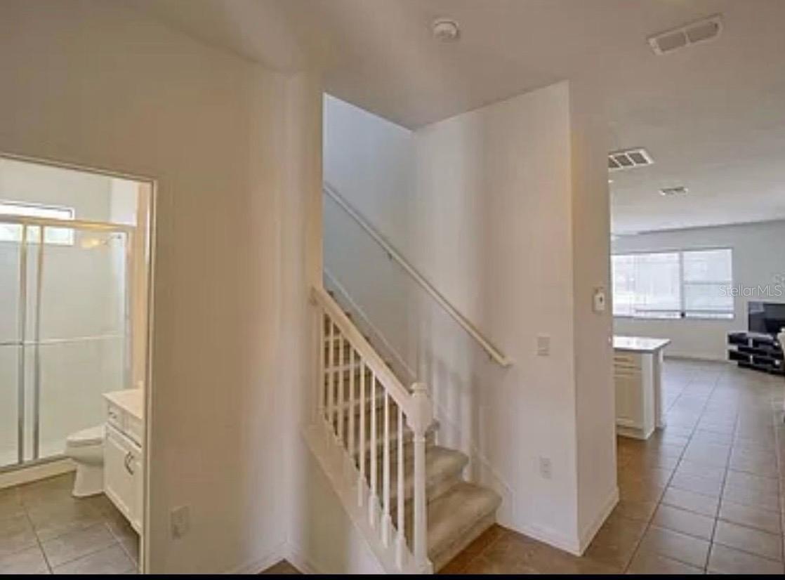 Image 10 of 25 For 2653 Rosemont Circle
