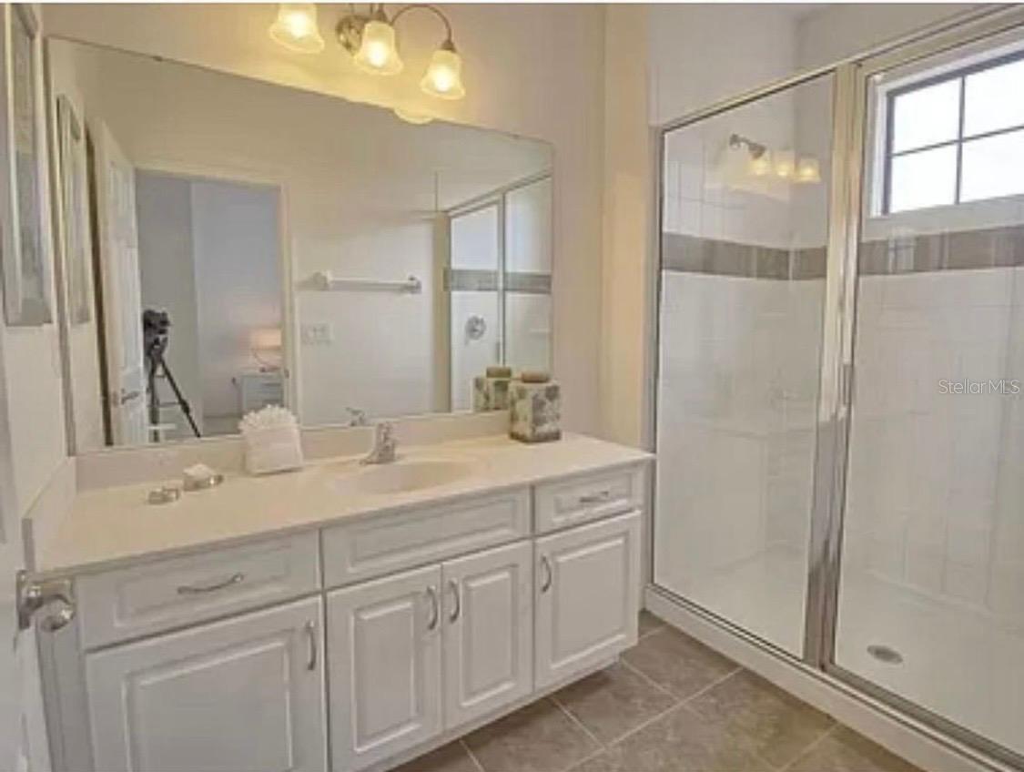 Image 12 of 25 For 2653 Rosemont Circle