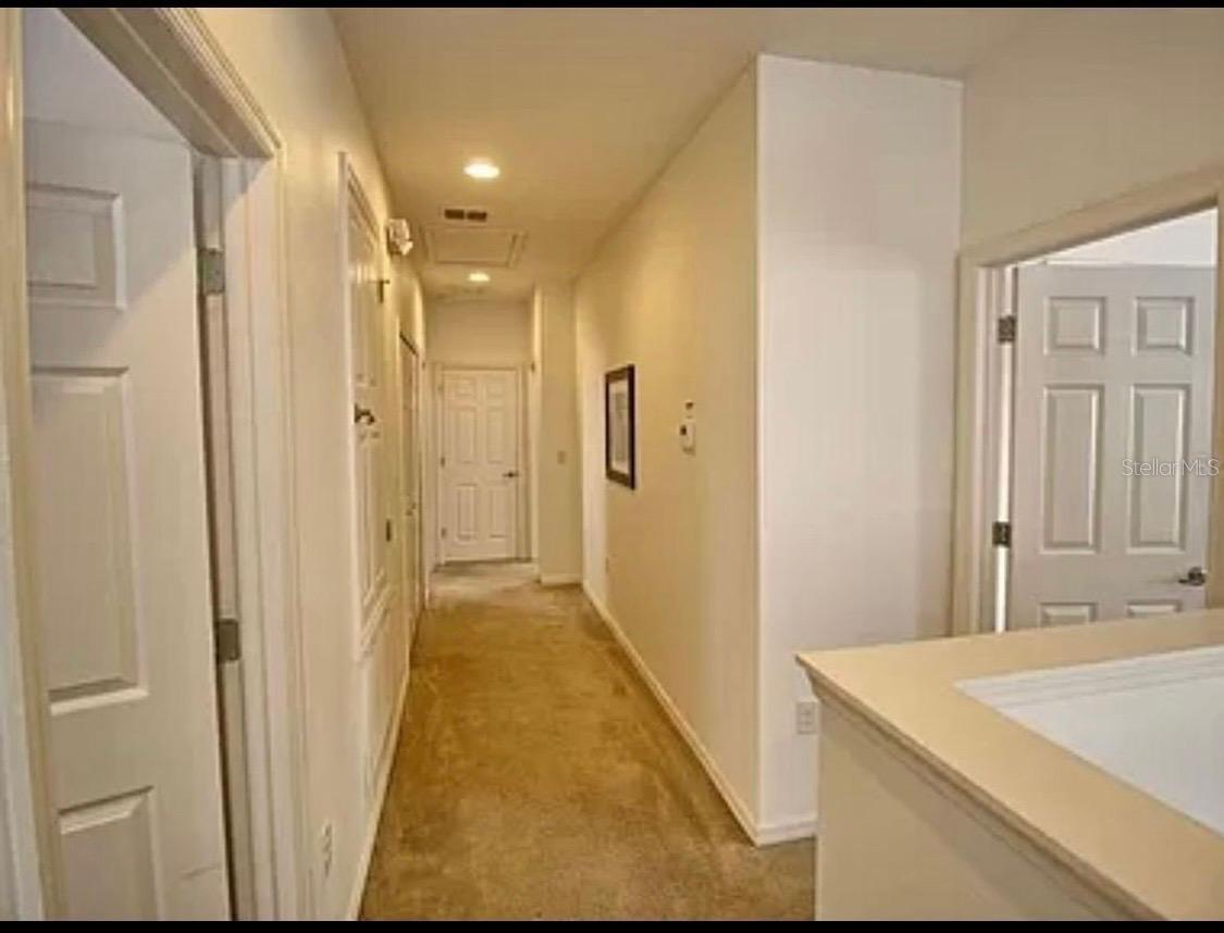 Image 22 of 25 For 2653 Rosemont Circle