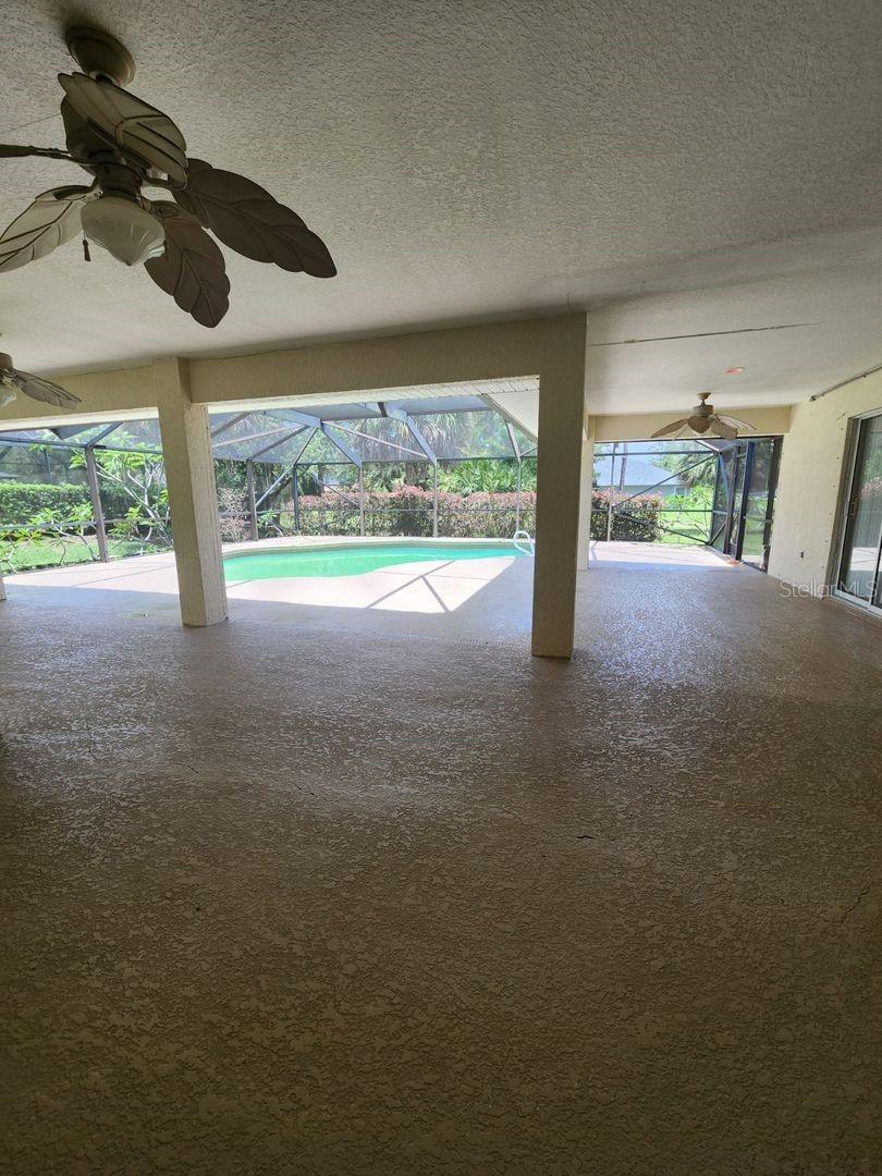 Image 3 of 26 For 1761 Winding Ridge Circle Se
