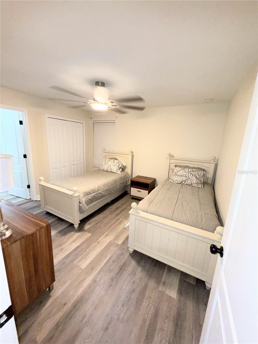 Image 12 of 40 For 1498 Moon Valley Drive