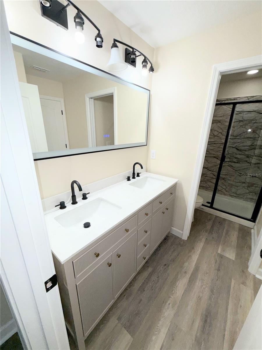 Image 14 of 40 For 1498 Moon Valley Drive