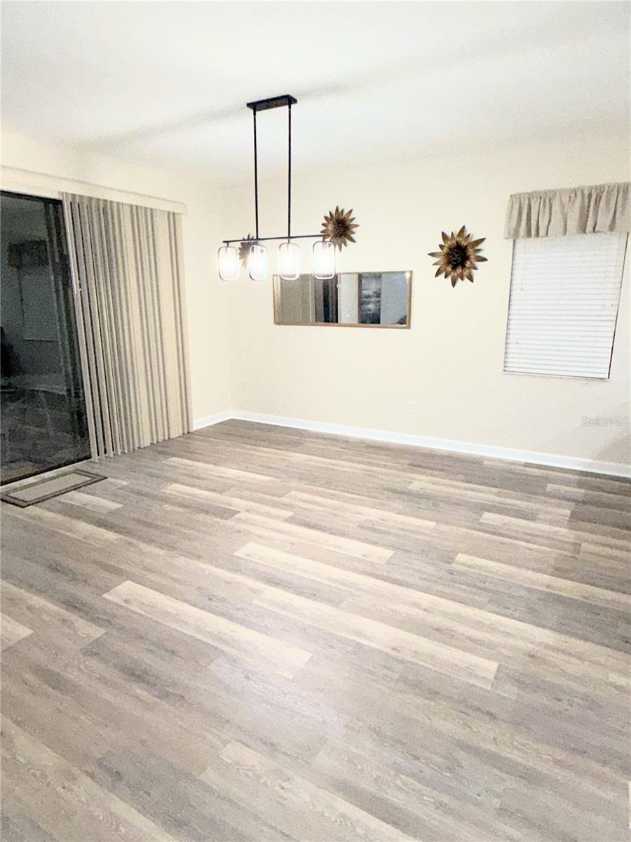 Image 2 of 40 For 1498 Moon Valley Drive