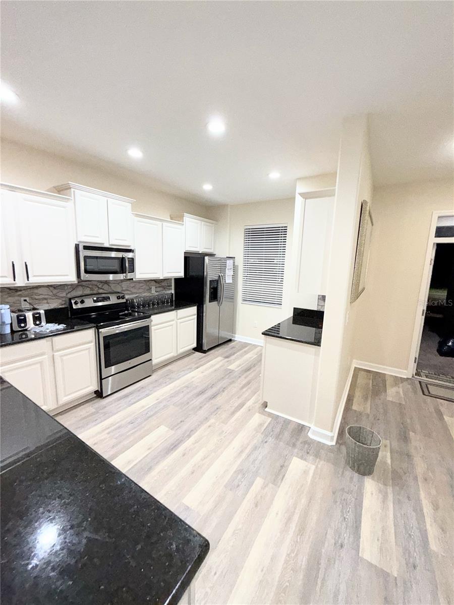 Image 3 of 40 For 1498 Moon Valley Drive