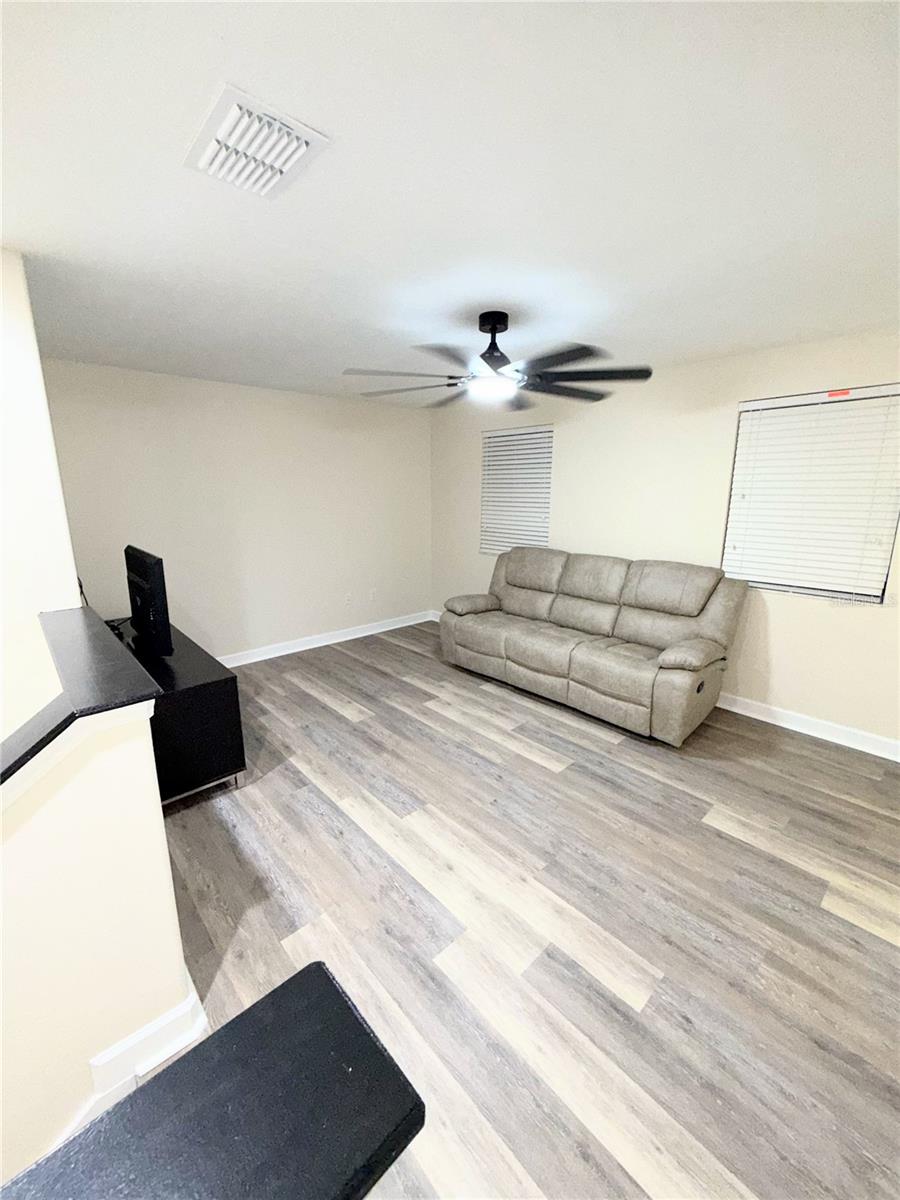 Image 6 of 40 For 1498 Moon Valley Drive
