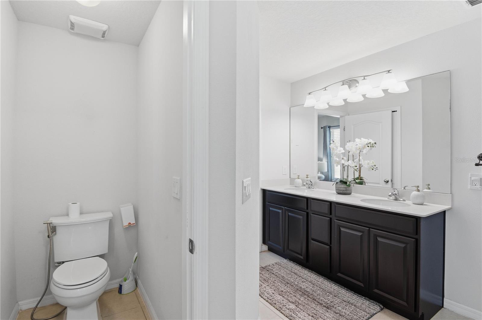 Image 35 of 57 For 6049 Fender Court