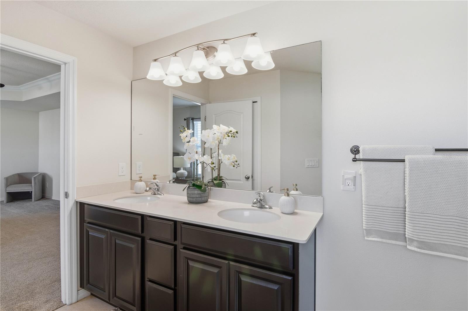 Image 37 of 57 For 6049 Fender Court