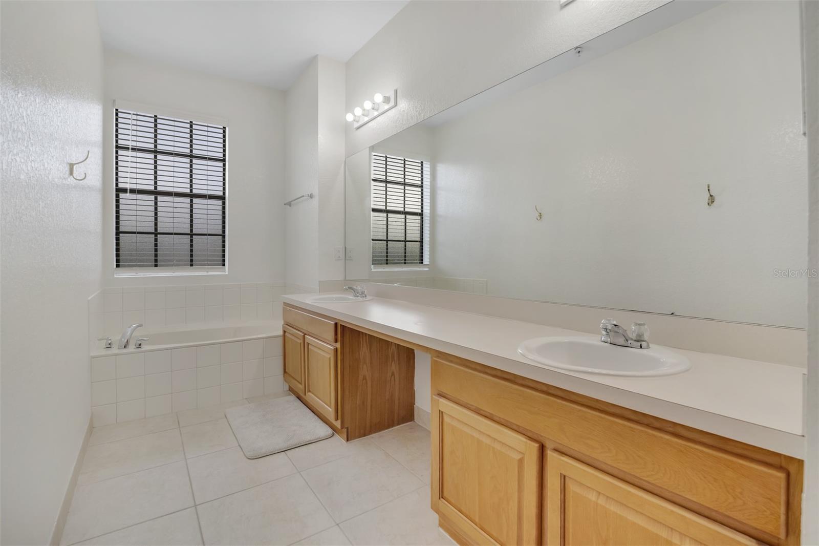 Image 27 of 37 For 1544 Portofino Meadows Boulevard