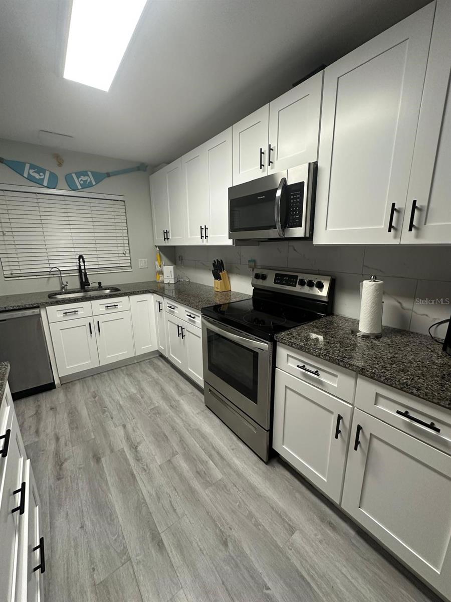 Image 16 of 34 For 5235 40th Street S