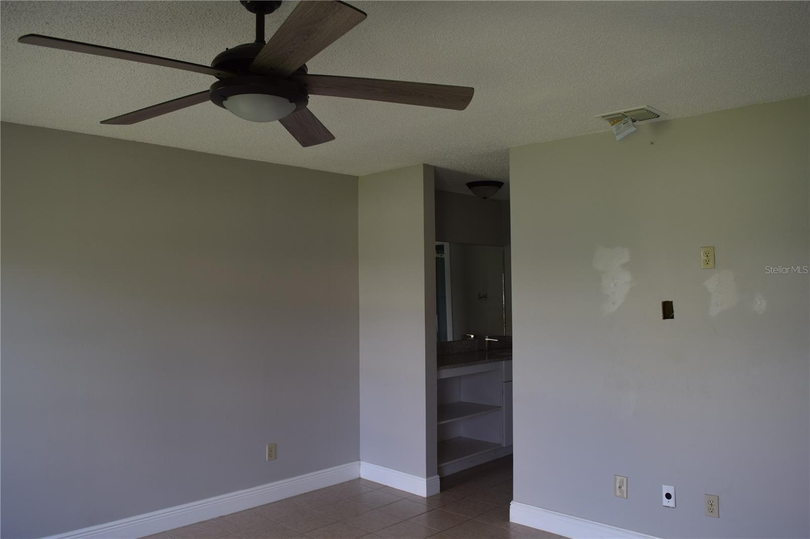 Image 17 of 25 For 4835 Landover Circle