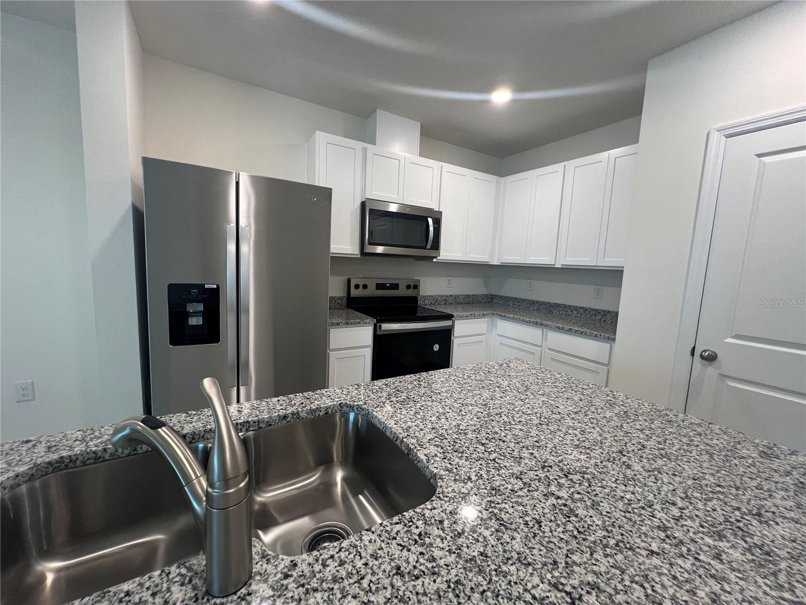 Image 3 of 9 For 347 Preston Cove Drive