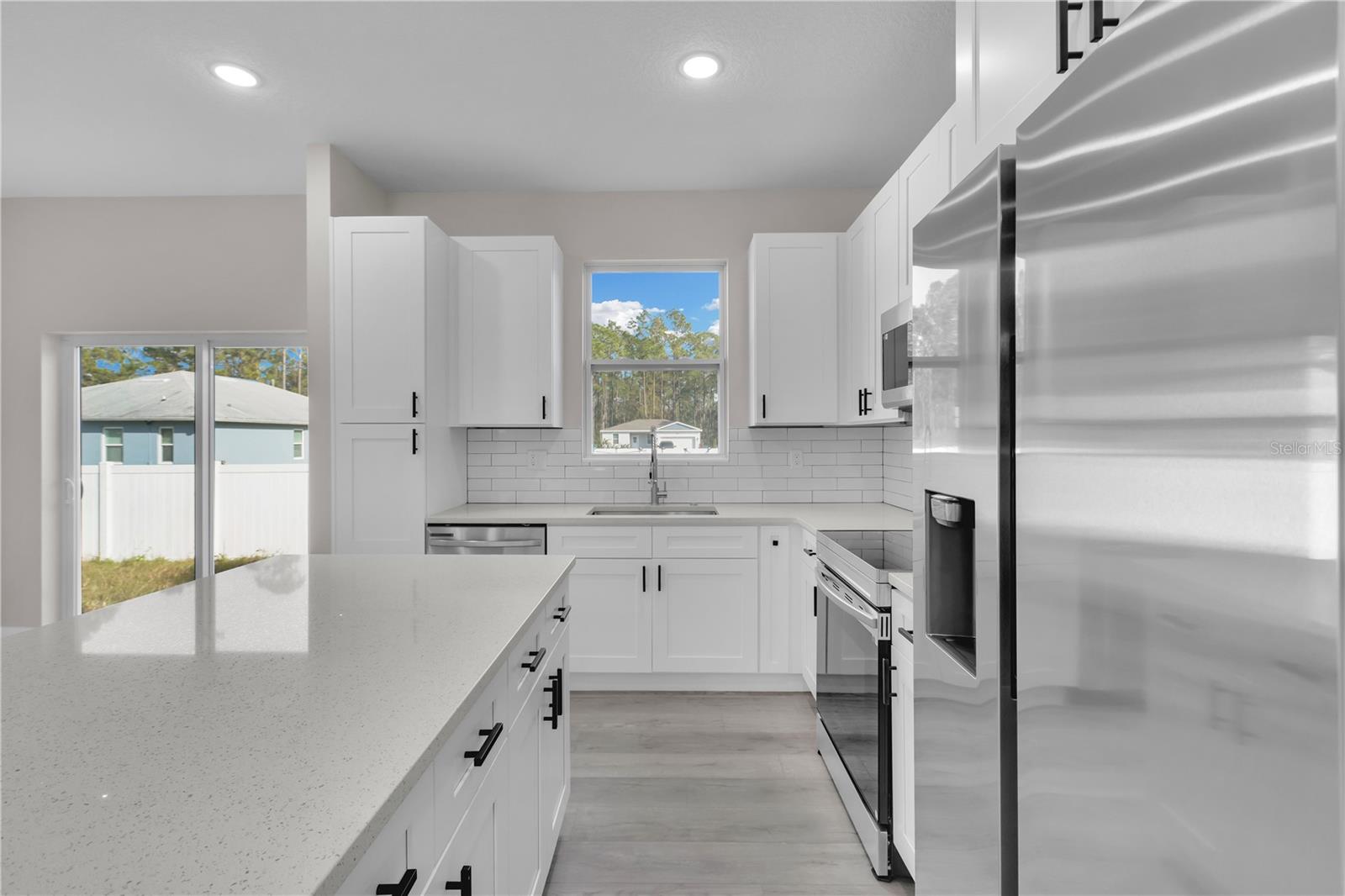 Image 7 of 21 For 1341 East Parkway