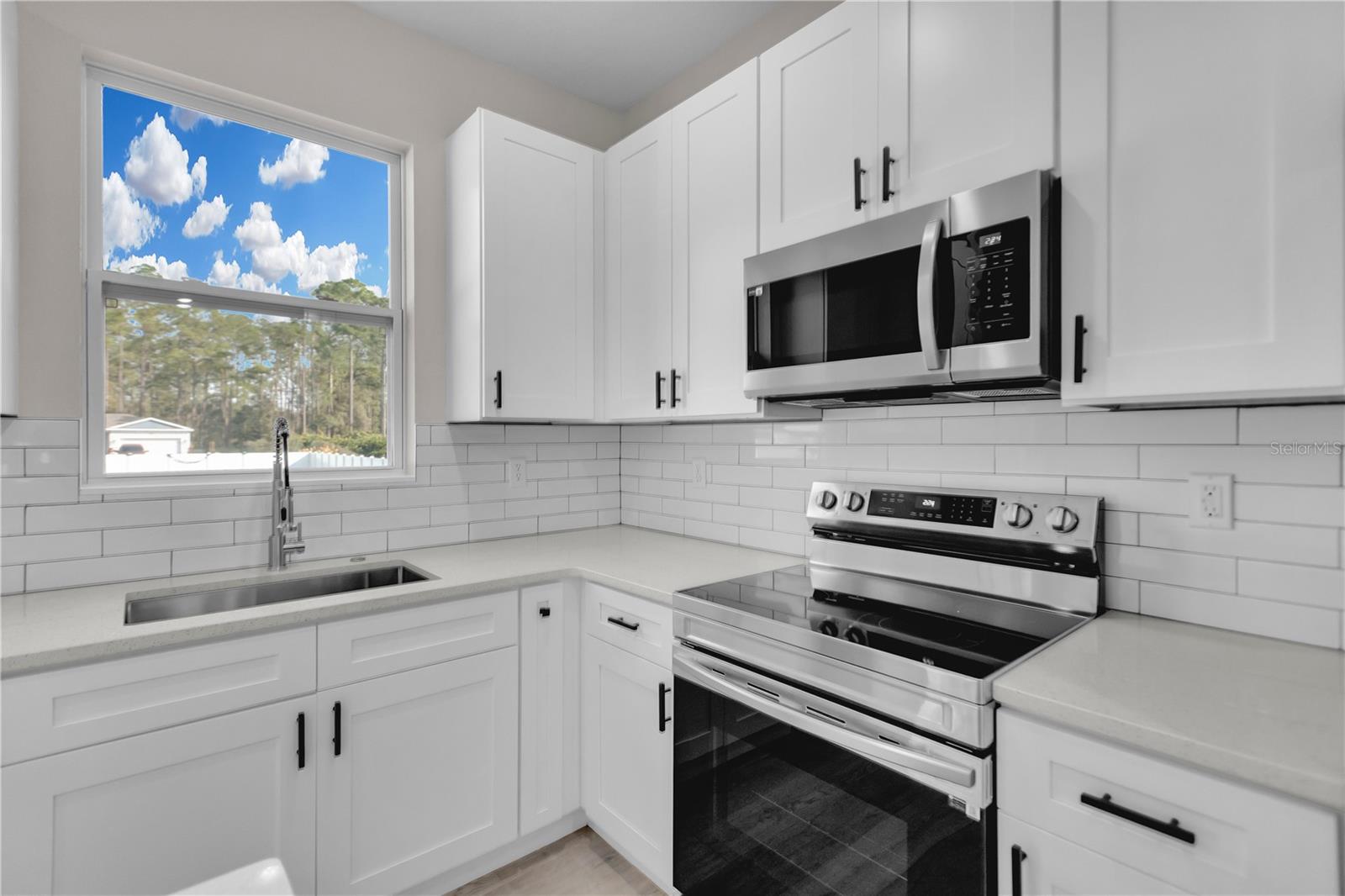 Image 8 of 21 For 1341 East Parkway