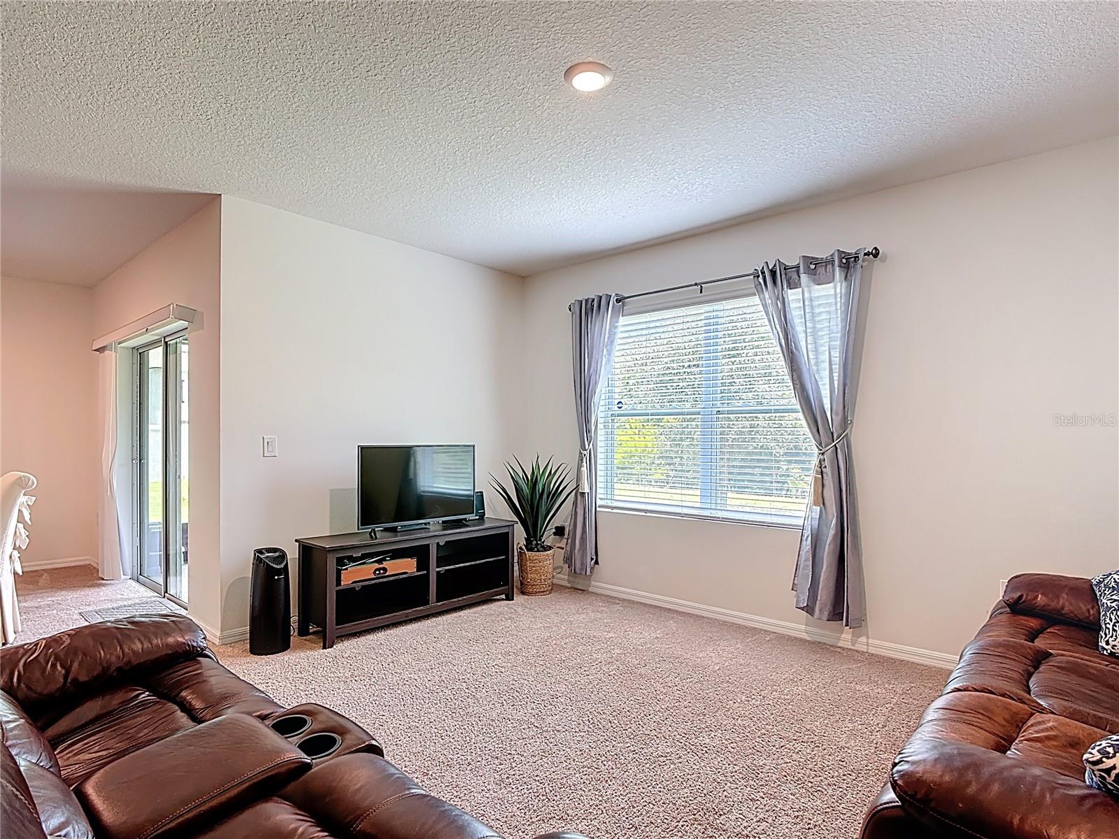 Image 20 of 40 For 3607 Scarlet Oak Drive