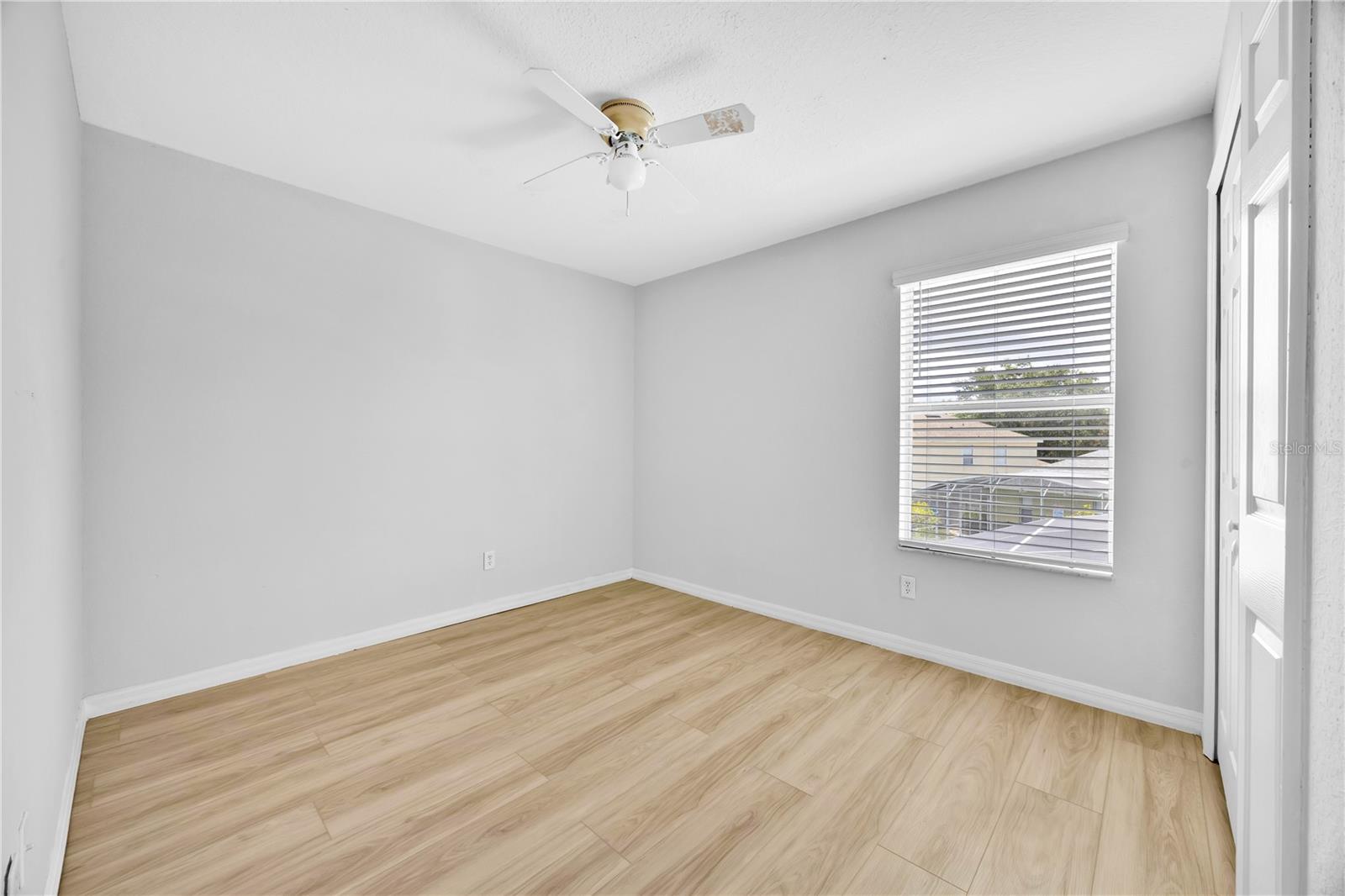 Image 15 of 25 For 164 Cork Way