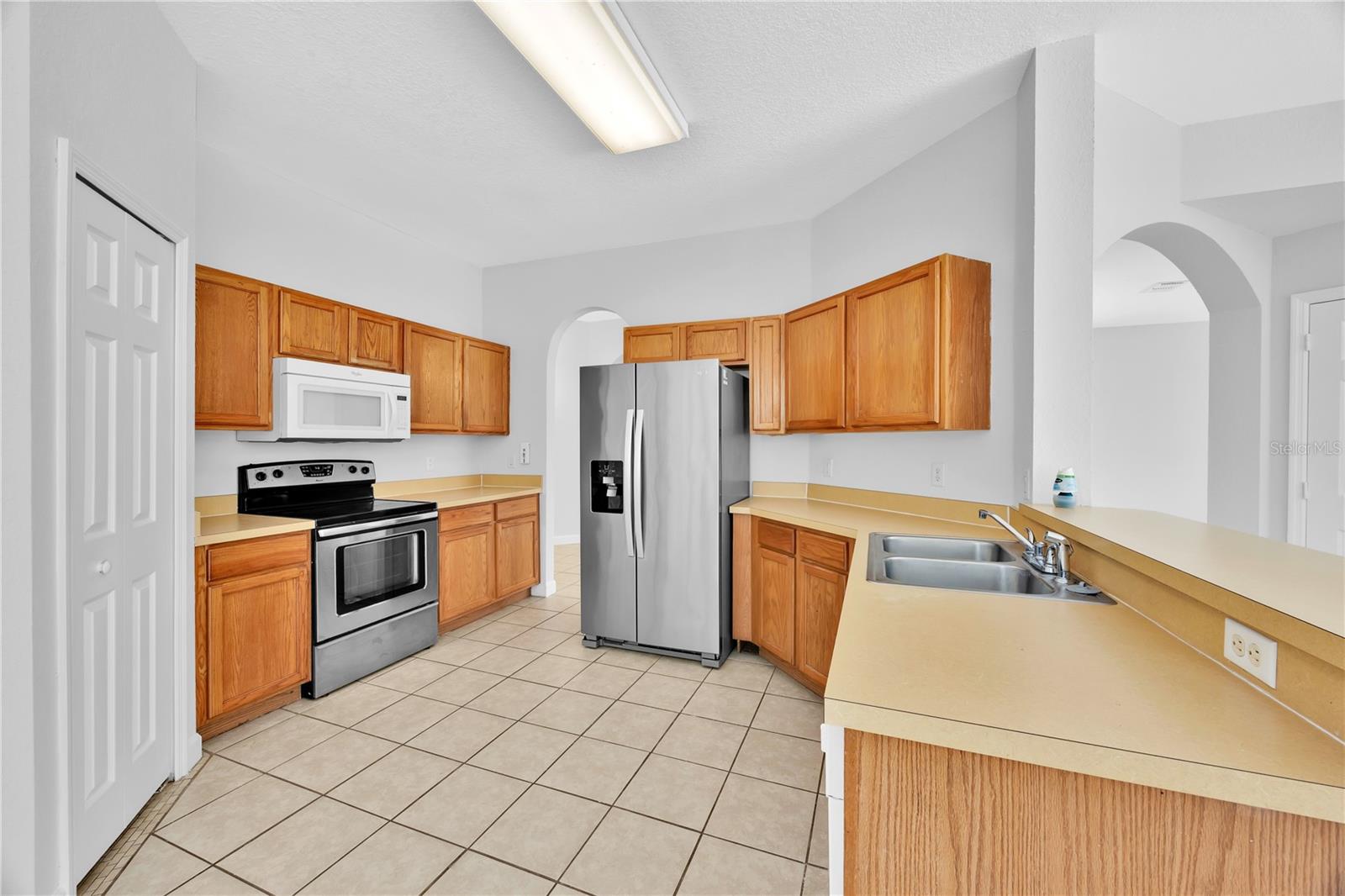 Image 3 of 25 For 164 Cork Way