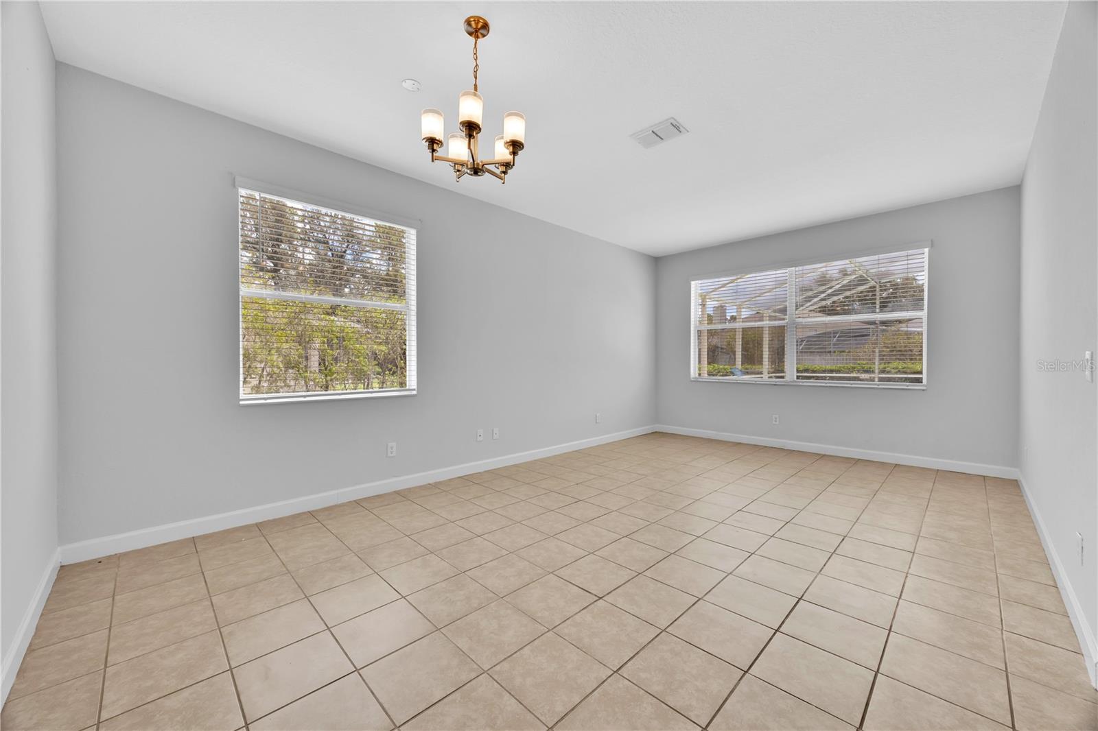 Image 8 of 25 For 164 Cork Way