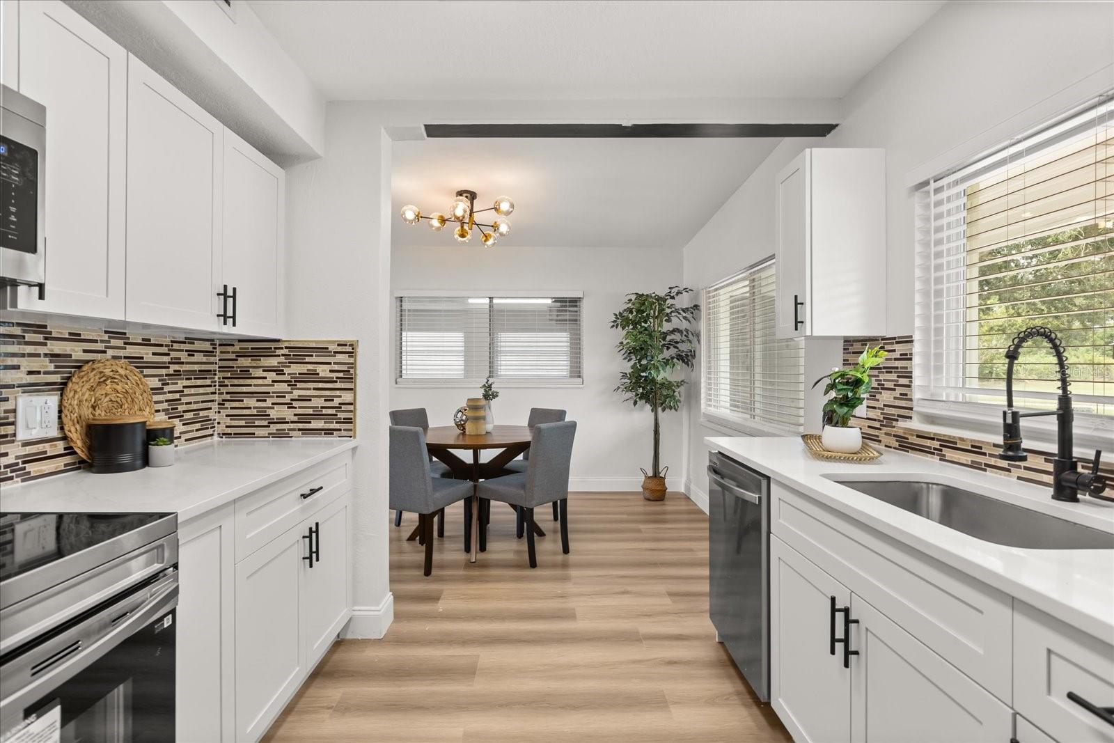 Image 11 of 36 For 5402 Kingswood Drive
