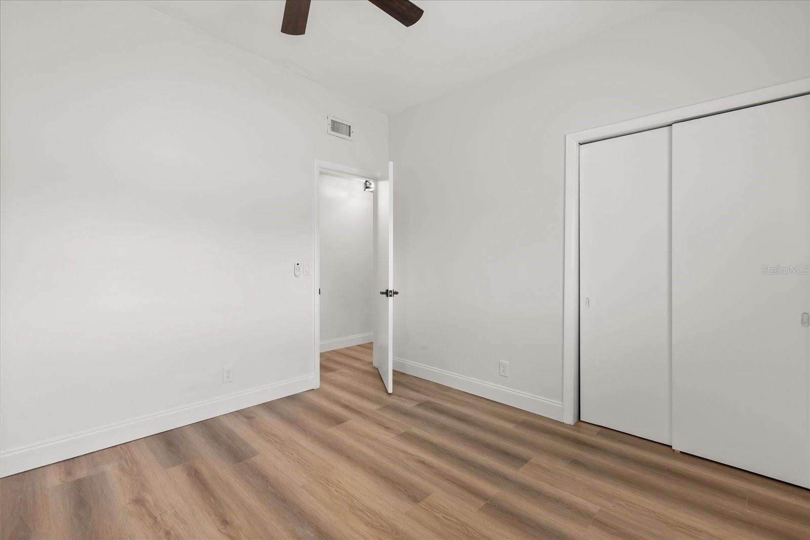 Image 21 of 36 For 5402 Kingswood Drive