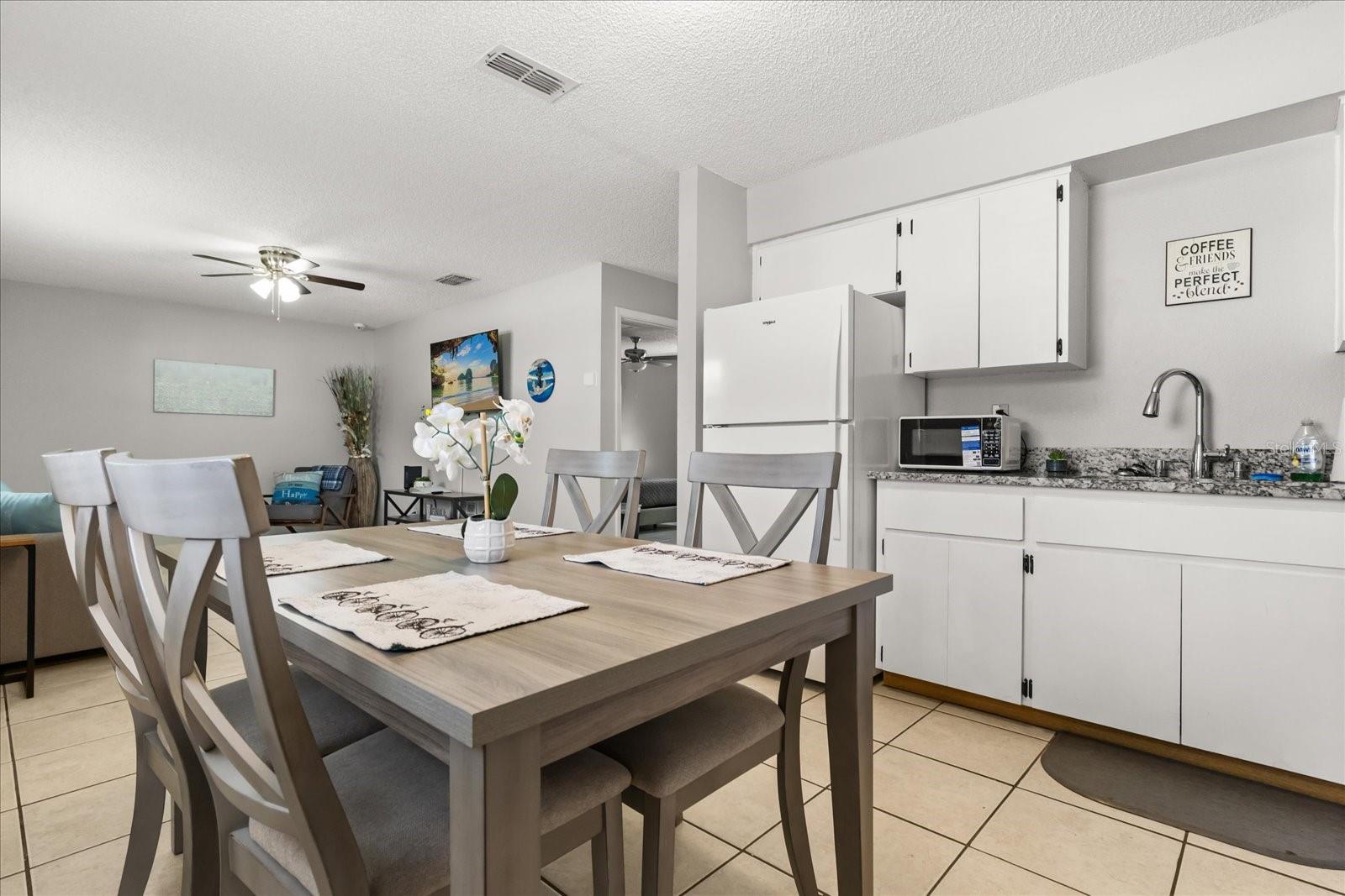 Image 14 of 50 For 2711 South Drive
