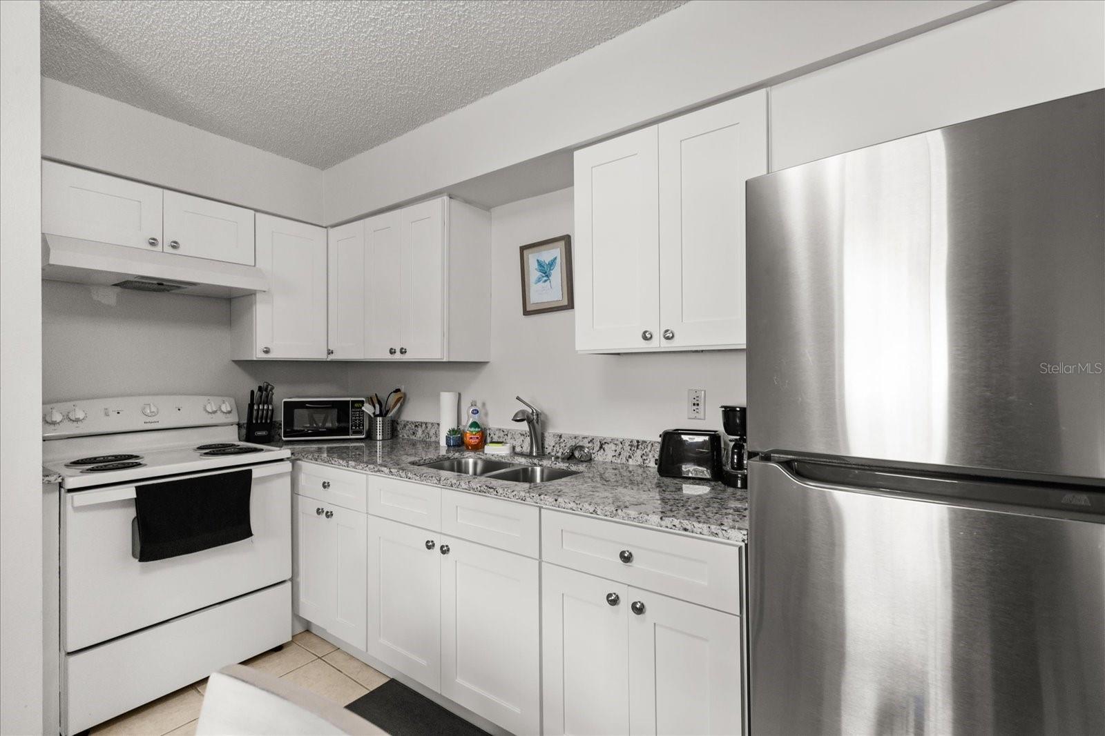 Image 17 of 50 For 2711 South Drive