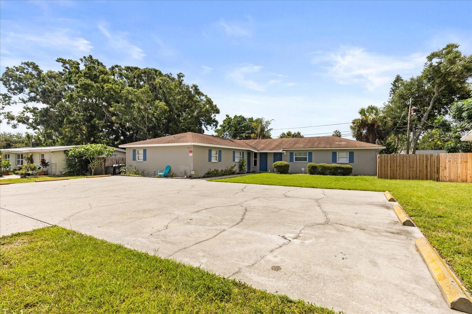 Image 2 of 50 For 2711 South Drive
