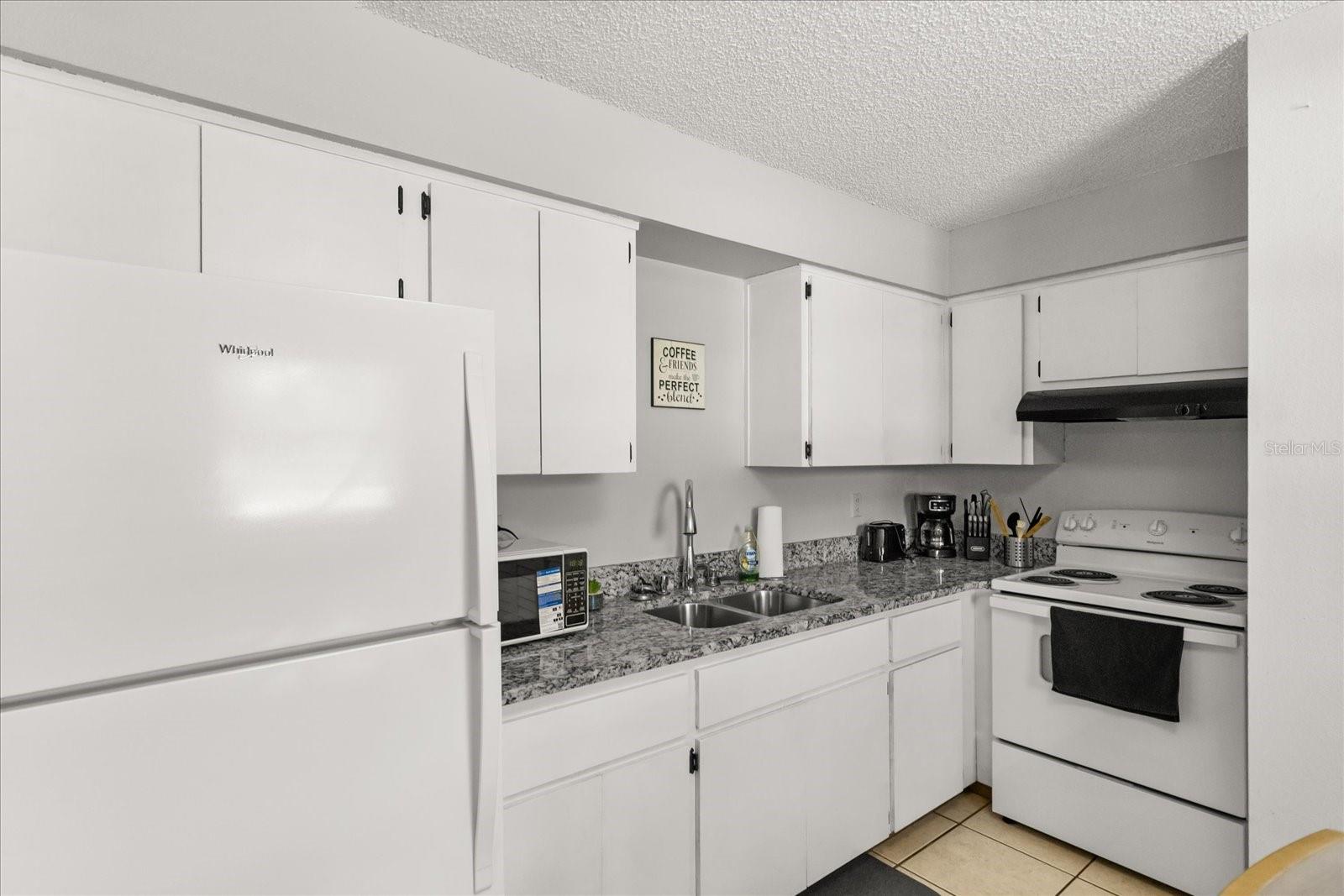 Image 24 of 50 For 2711 South Drive