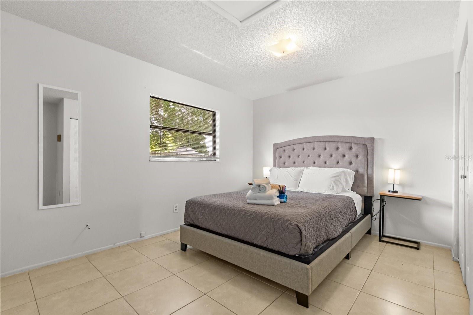 Image 31 of 50 For 2711 South Drive