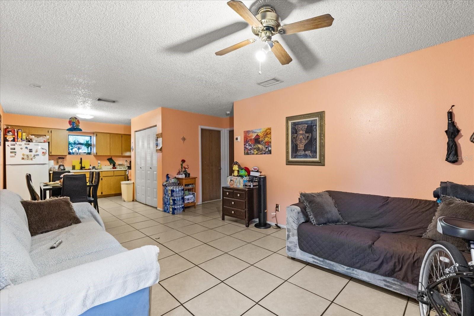 Image 8 of 50 For 2711 South Drive