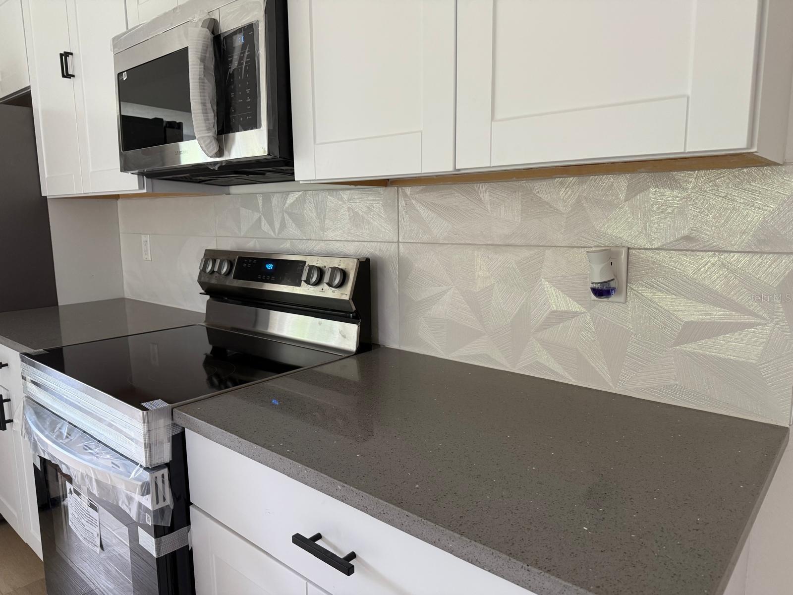 Image 19 of 42 For 5021 4th Street