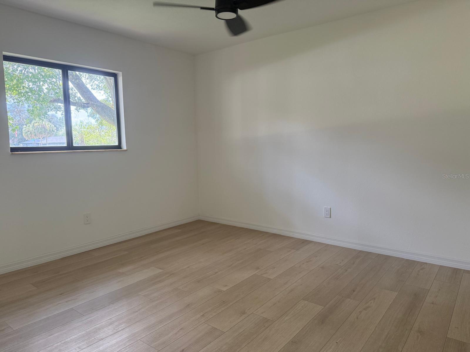 Image 30 of 42 For 5021 4th Street