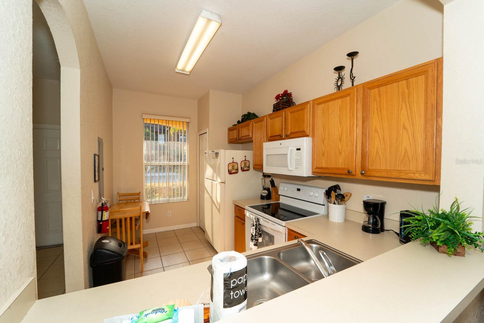 Image 12 of 53 For 2205 Calabria Avenue