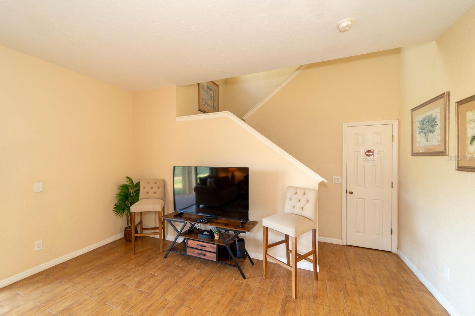 Image 14 of 53 For 2205 Calabria Avenue