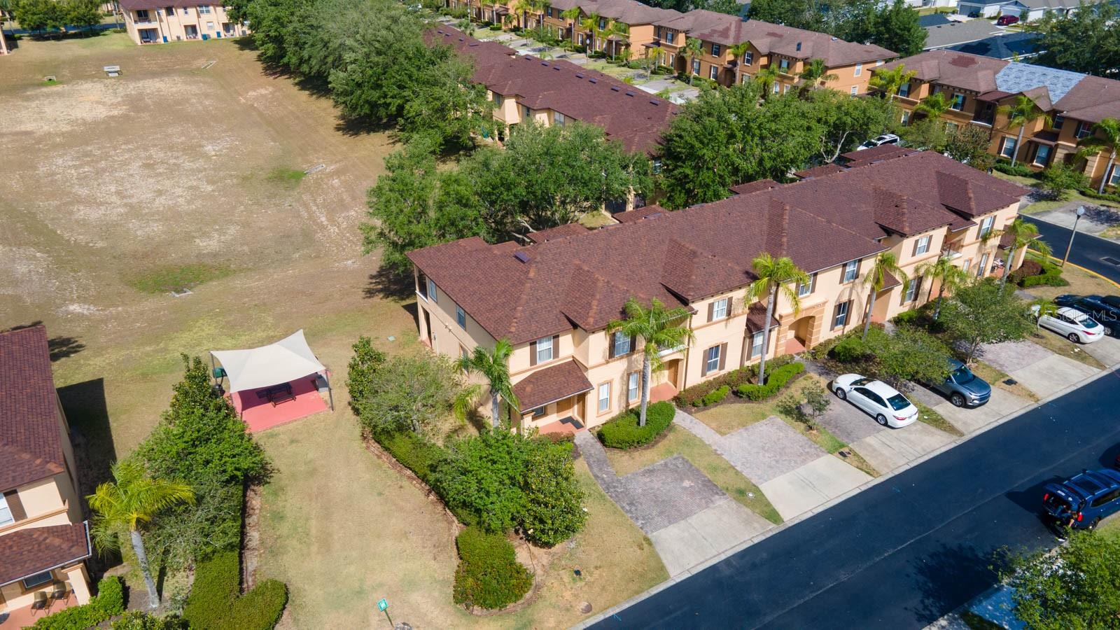 Image 51 of 53 For 2205 Calabria Avenue