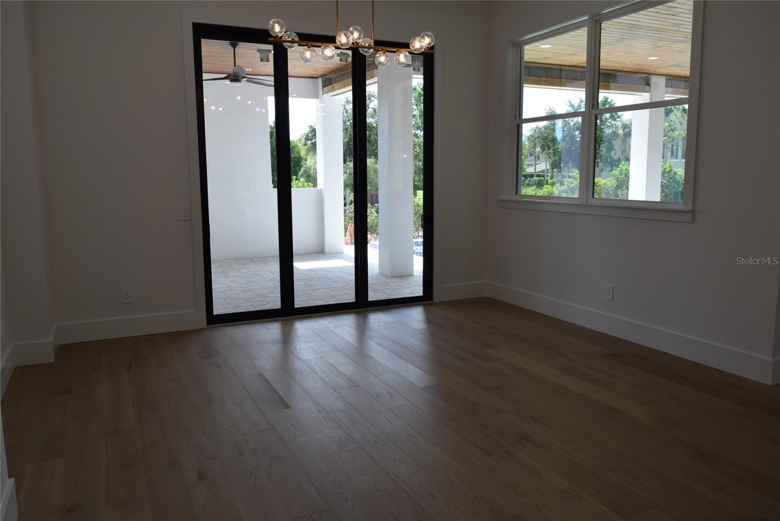 Image 36 of 89 For 502 Winter Garden Vineland Road R