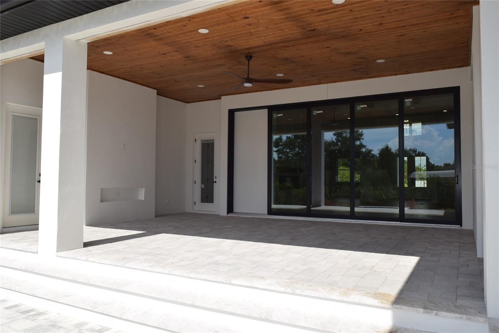 Image 77 of 89 For 502 Winter Garden Vineland Road R