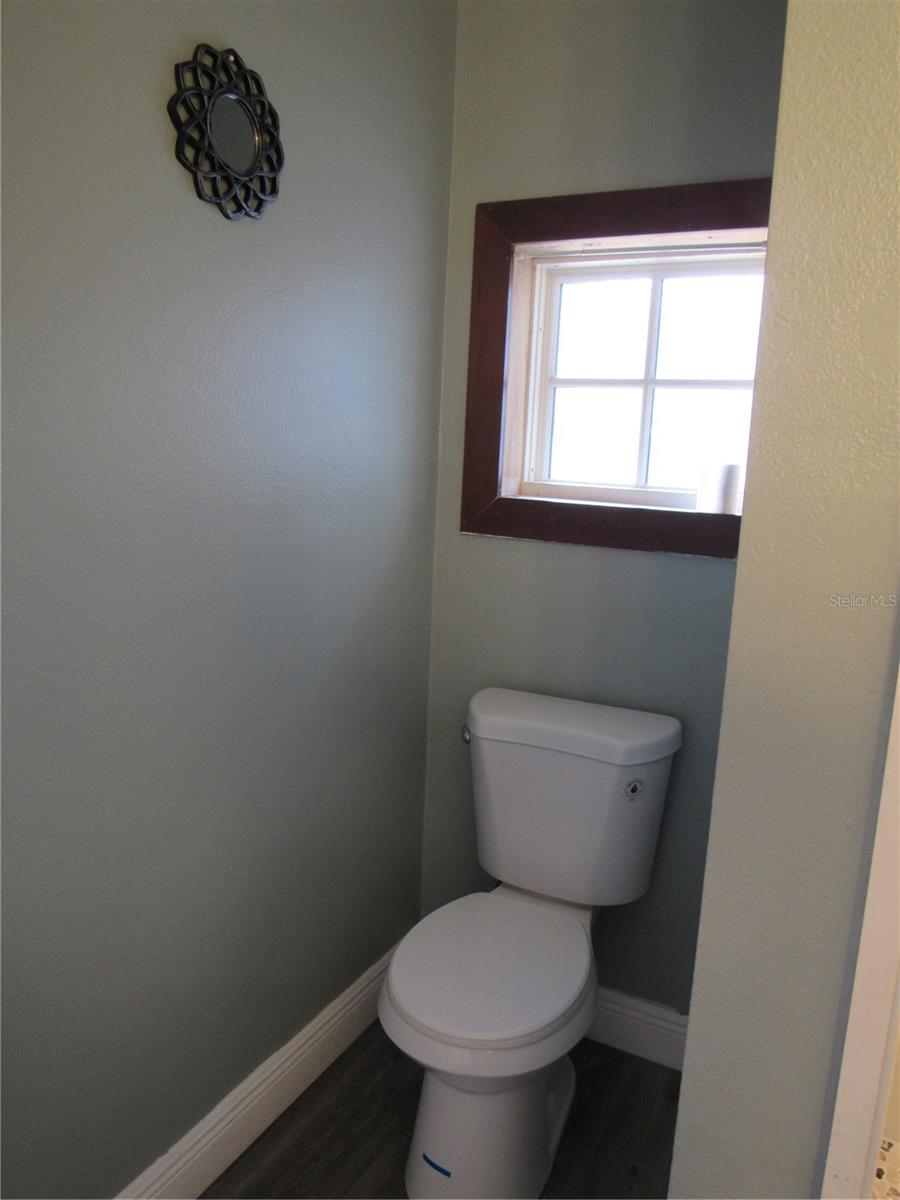 Image 18 of 29 For 1647 Cod Street