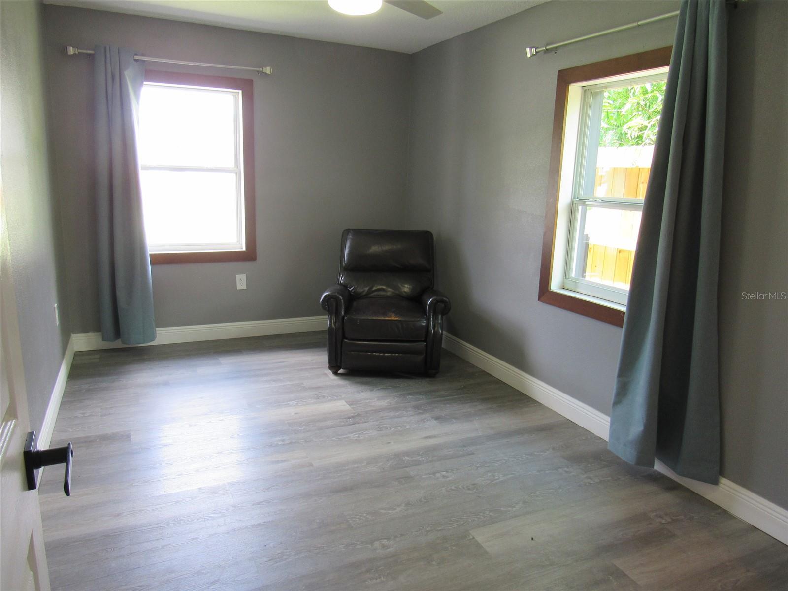 Image 19 of 29 For 1647 Cod Street