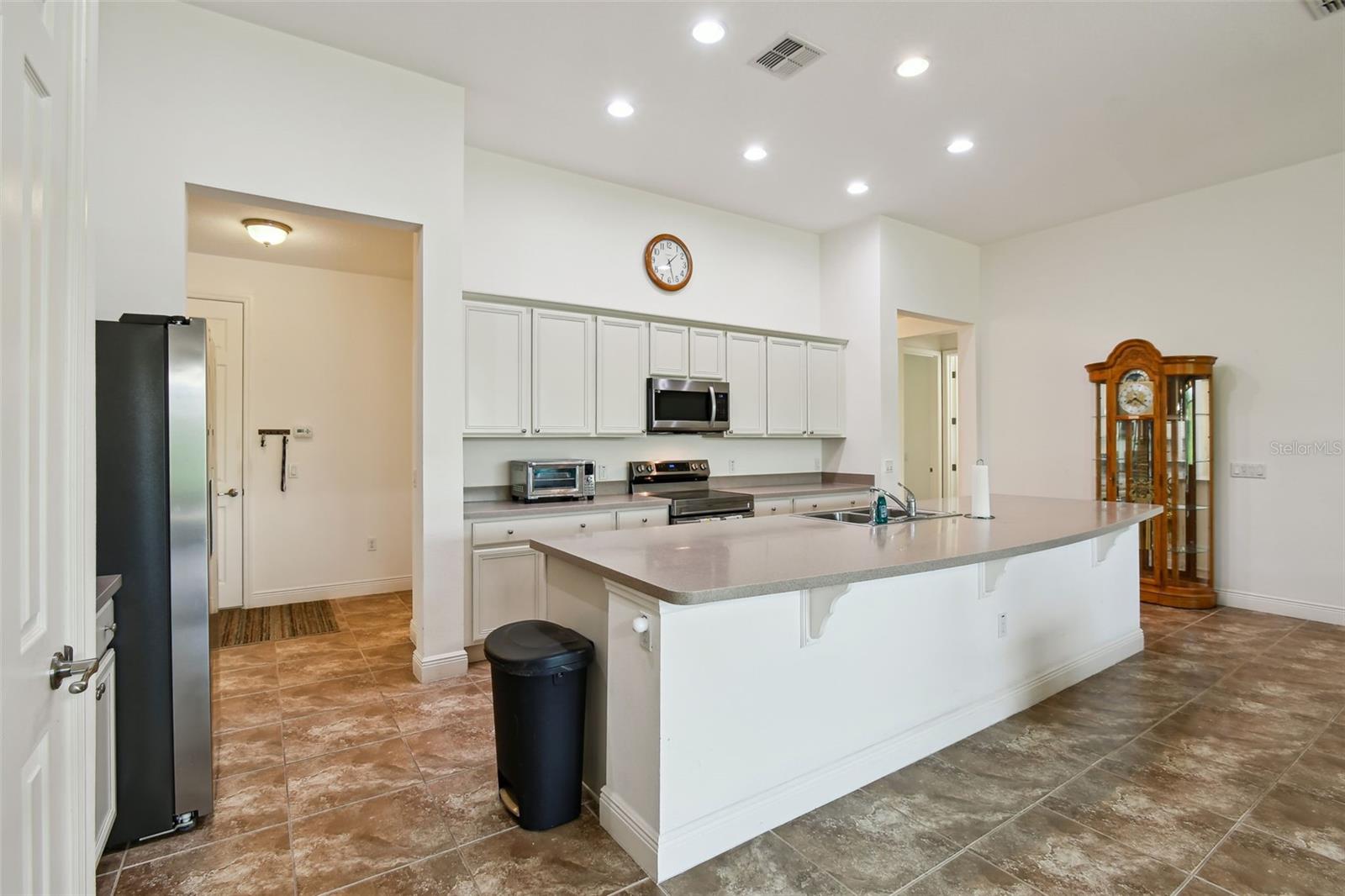 Image 9 of 54 For 531 Villa Park Road