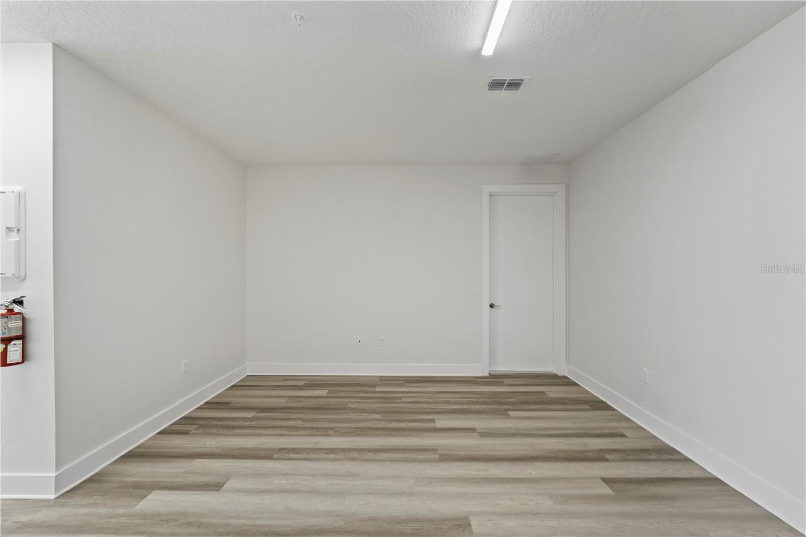 Image 13 of 28 For 334 Center Lake Lane