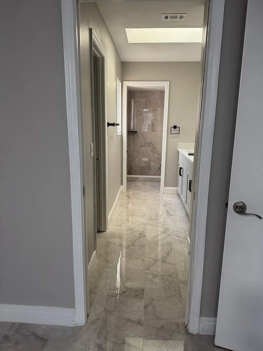 Image 16 of 28 For 218 Kellwood Court