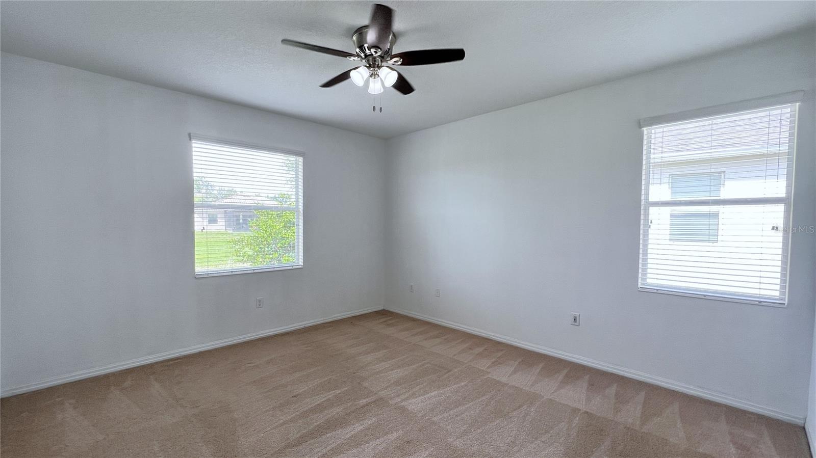 Image 15 of 36 For 2289 Grantham Avenue