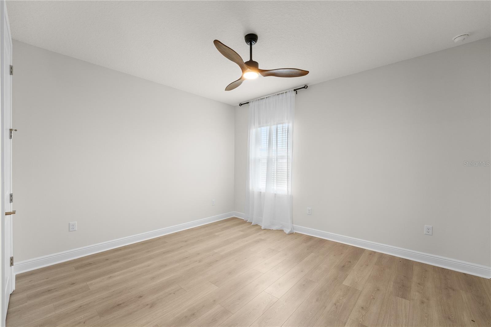 Image 41 of 66 For 16131 Volterra Point