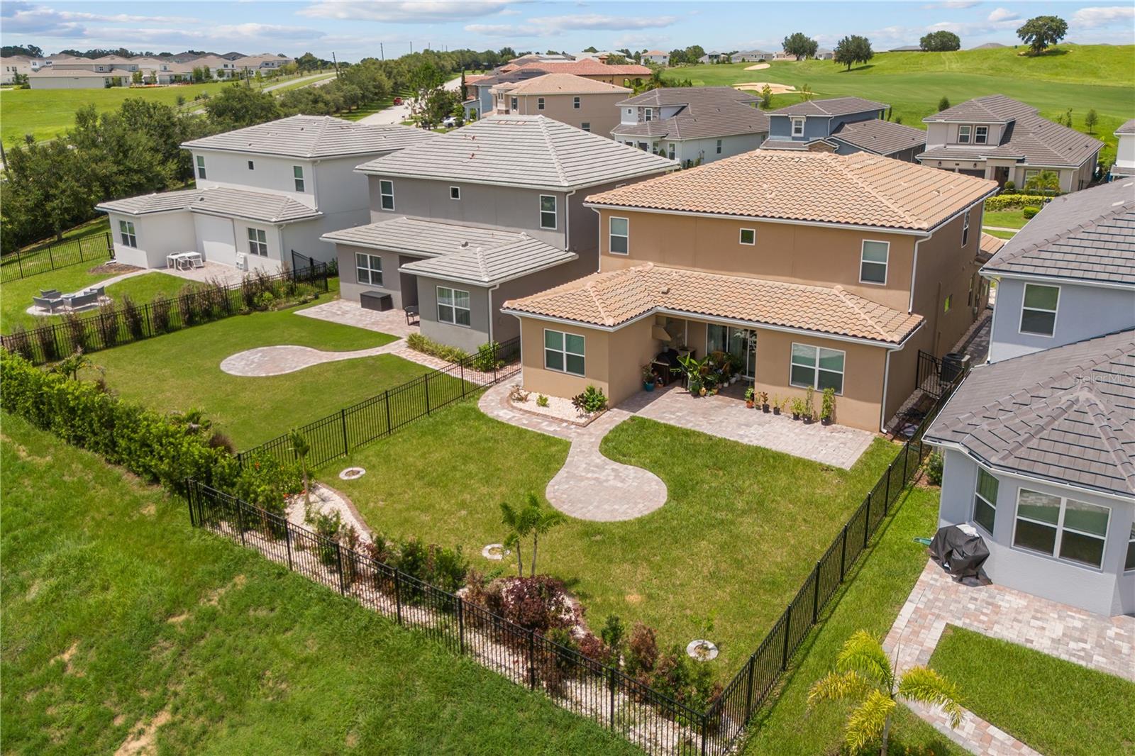 Image 6 of 66 For 16131 Volterra Point