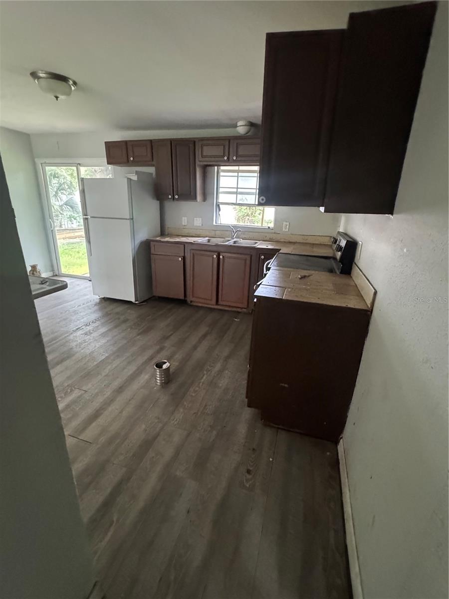 Image 3 of 18 For 2310 Azalea Court