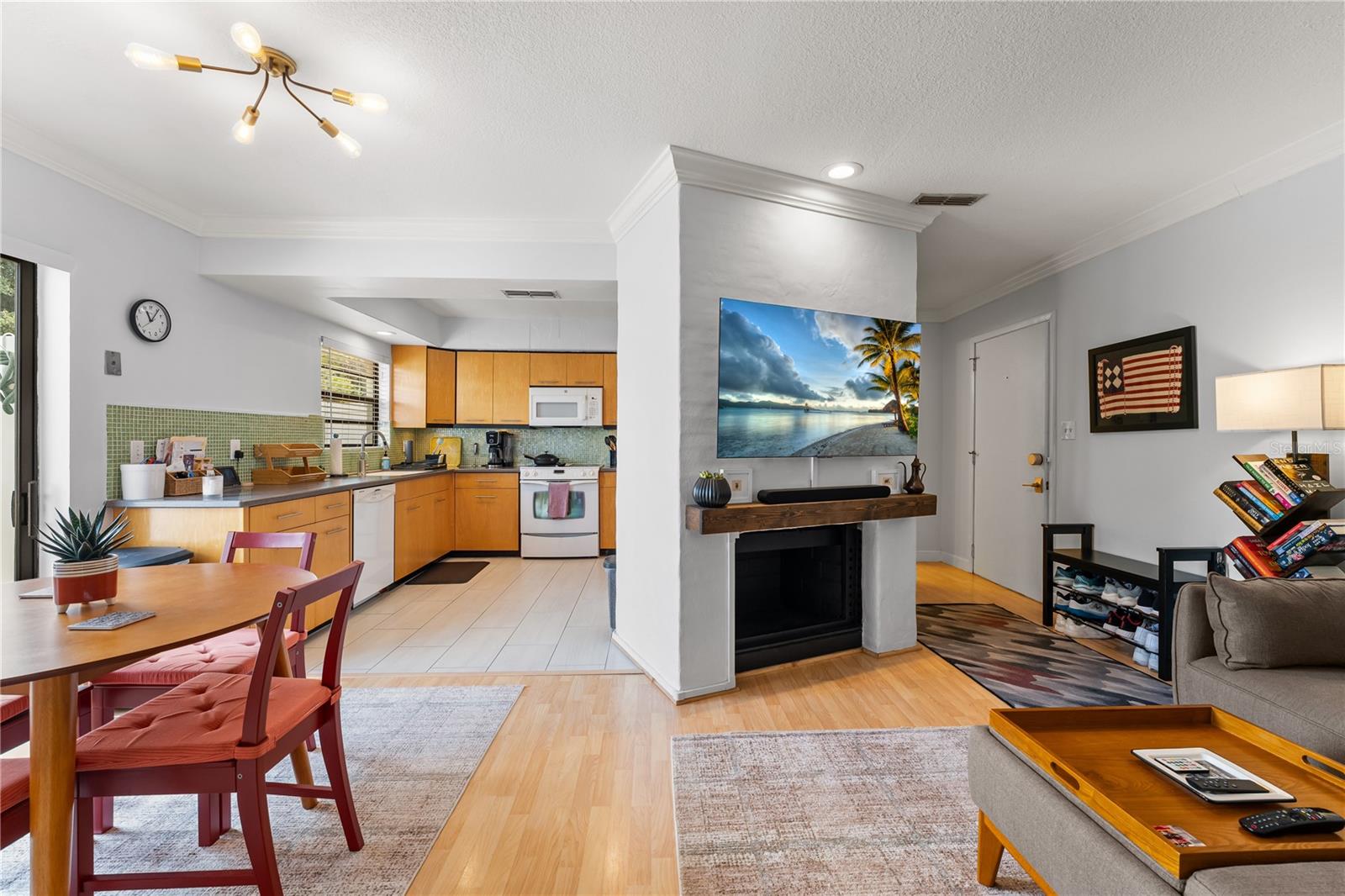 Image 11 of 43 For 1120 Portland Avenue 7