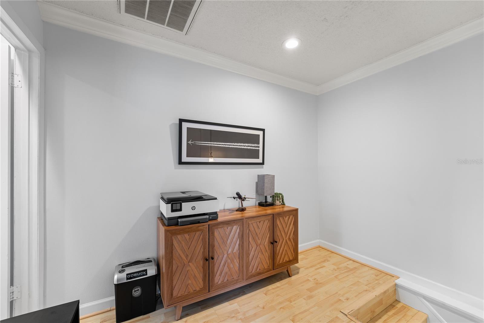 Image 23 of 43 For 1120 Portland Avenue 7